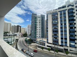 Image 29 - 809987