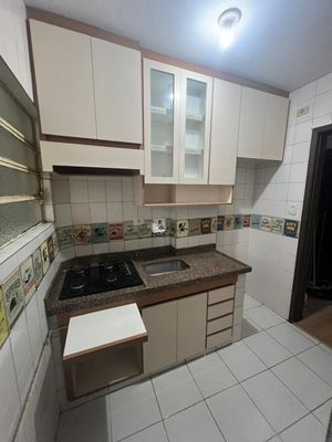 Image 25 - 810001