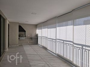 Image 21 - 810028