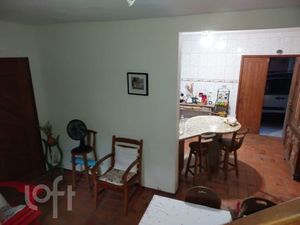 Image 5 - 810103