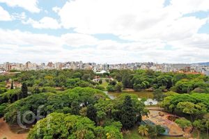 Image 19 - 810176