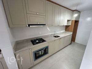 Image 8 - 810230