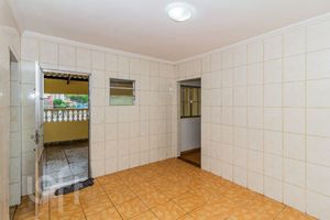 Image 41 - 810250