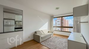 Image 1 - 810330