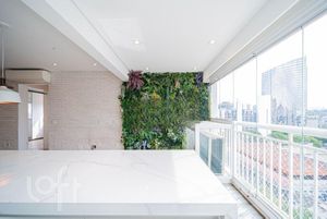 Image 8 - 810366