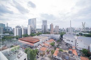 Image 25 - 810366