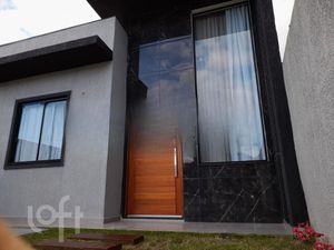 Image 4 - 810394