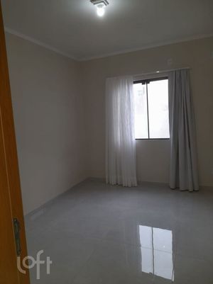 Image 10 - 810394