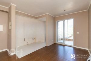 Image 4 - 810447