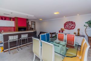 Image 32 - 810454