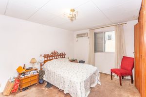 Image 31 - 810611