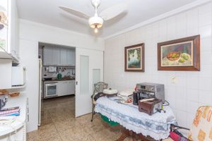 Image 61 - 810611