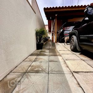 Image 6 - 810684