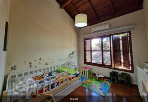 Image 13 - 810699