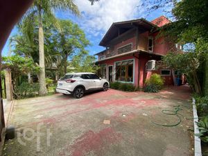 Image 31 - 810699