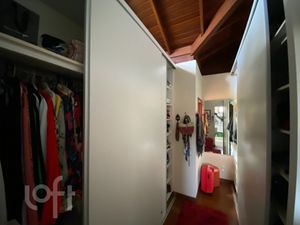 Image 62 - 810699