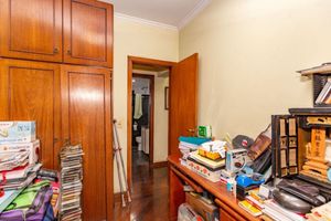 Image 32 - 810827