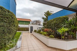 Image 74 - 810827
