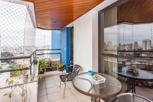 Image 8 - 810827