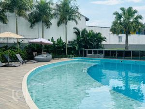 Image 9 - 810854