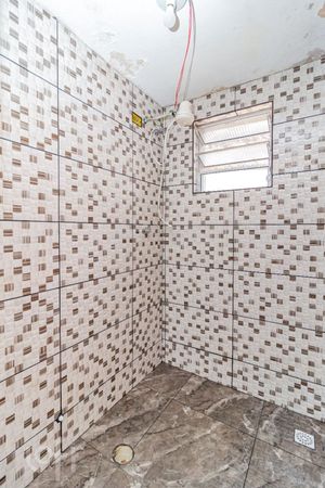 Image 11 - 811000