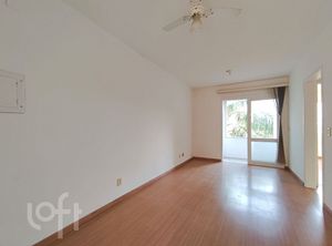 Image 1 - 811050