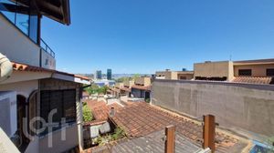 Image 33 - 811140