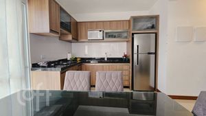 Image 4 - 811141