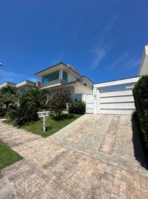 Image 1 - 811286