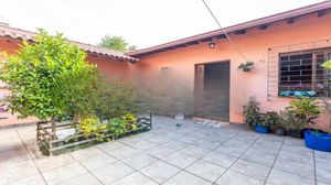 Image 38 - 811384