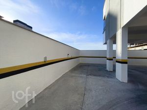 Image 44 - 811652