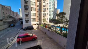 Image 31 - 811686