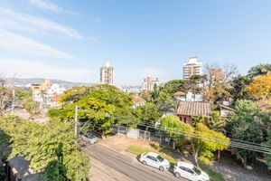 Image 6 - 811703