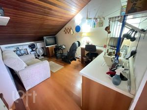 Image 26 - 811711