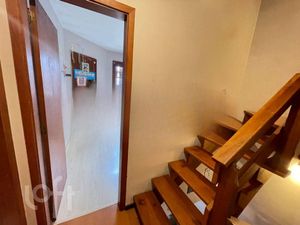 Image 19 - 811711