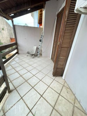 Image 9 - 811711