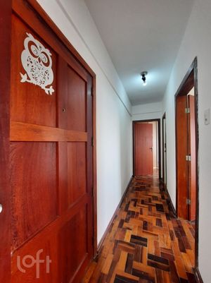 Image 15 - 811721