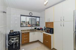 Image 34 - 811753