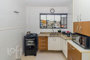 Image 36 - 811753