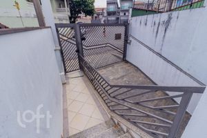 Image 47 - 811753