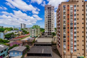 Image 7 - 811773