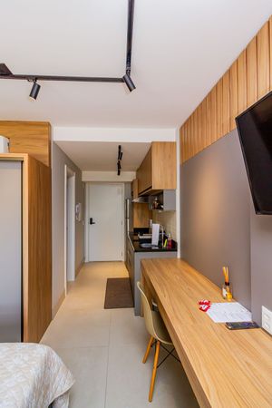 Image 9 - 811773