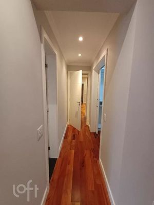 Image 3 - 811954