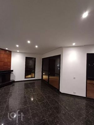 Image 23 - 811954