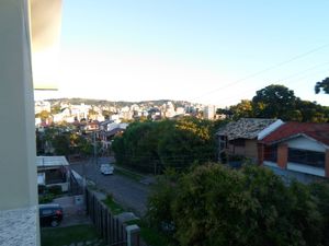 Image 28 - 8120