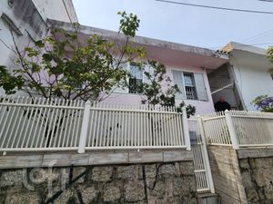 Image 11 - 812058