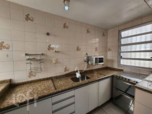 Image 30 - 812058