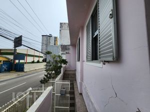 Image 37 - 812058