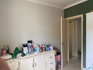 Image 1 - 812176