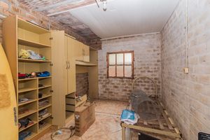 Image 36 - 812251